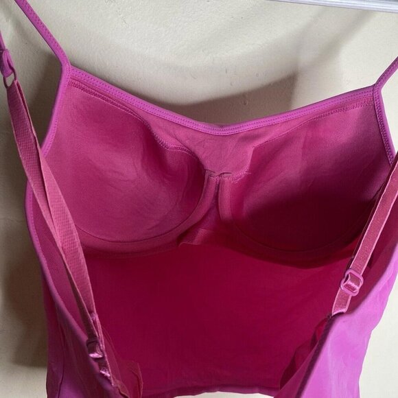 Cabernet Pink Built-in Bra Tank Top Barbie Size 34B - Picture 8 of 11
